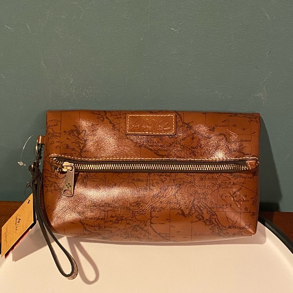 Patricia Nash Bags Nwt Patricia Nash Signature Map Print Valerie Fold Over Wristlet Clutch